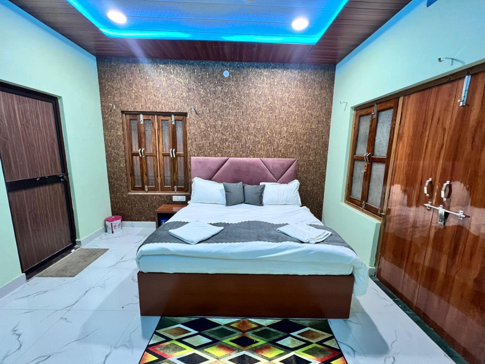 Hotel Gulab Residency Varanasi Exterior foto